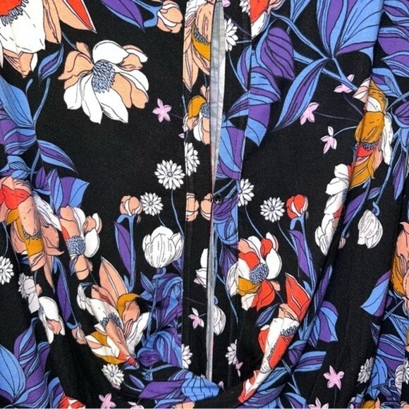 Free People Keepin On Shirt Dark Floral Twist Front Tie Sleeve Casual Size XS - Picture 10 of 15